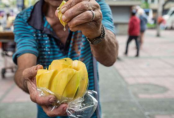 Alarma en Cereté, con mangos y sustancia parecida a la sal estarían drogando a jóvenes a las fueras de los colegios