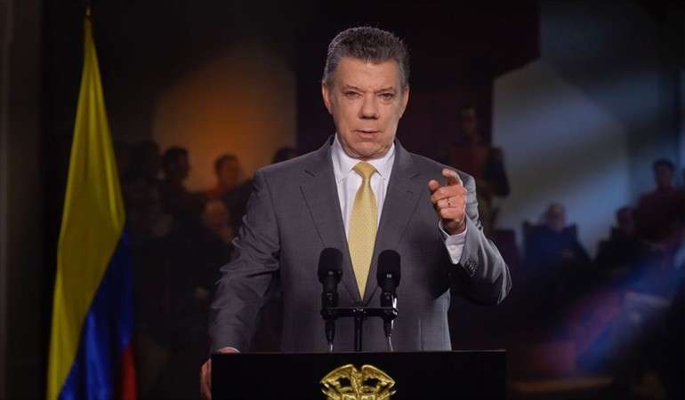 Si la JEP no es aprobada el miércoles, Santos convocará a extras al Congreso