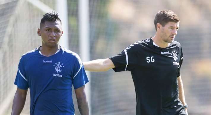 El cereteano Alfredo Morelos protagonista de un gracioso momento en el entrenamiento del Rangers