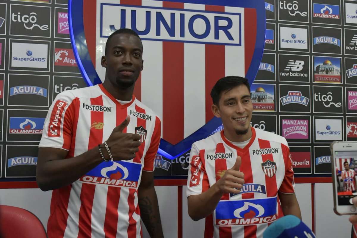 Junior presentó sus dos nuevos refuerzos