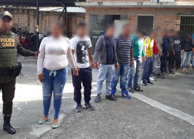 Autoridades capturan a 13 presuntos miembros del Clan del Golfo, dos eran buscados en 190 países