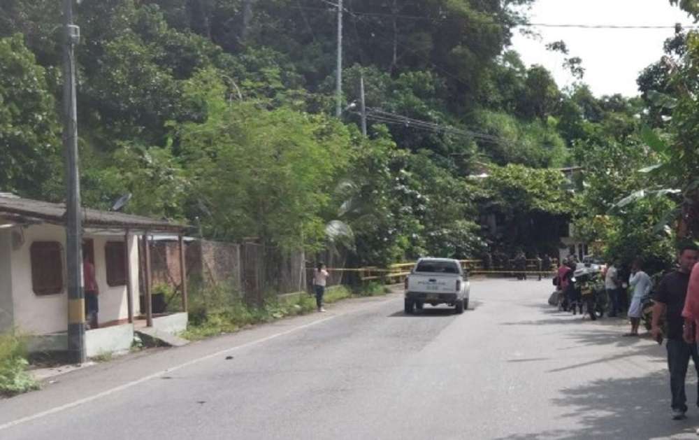 Ataque a una patrulla en Puerto Valdivia dejó dos policías muertos y otro herido