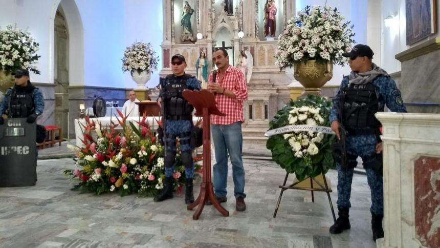 Exparamilitar que mató a 375 personas pidió disculpas públicas en la Catedral de Montería
