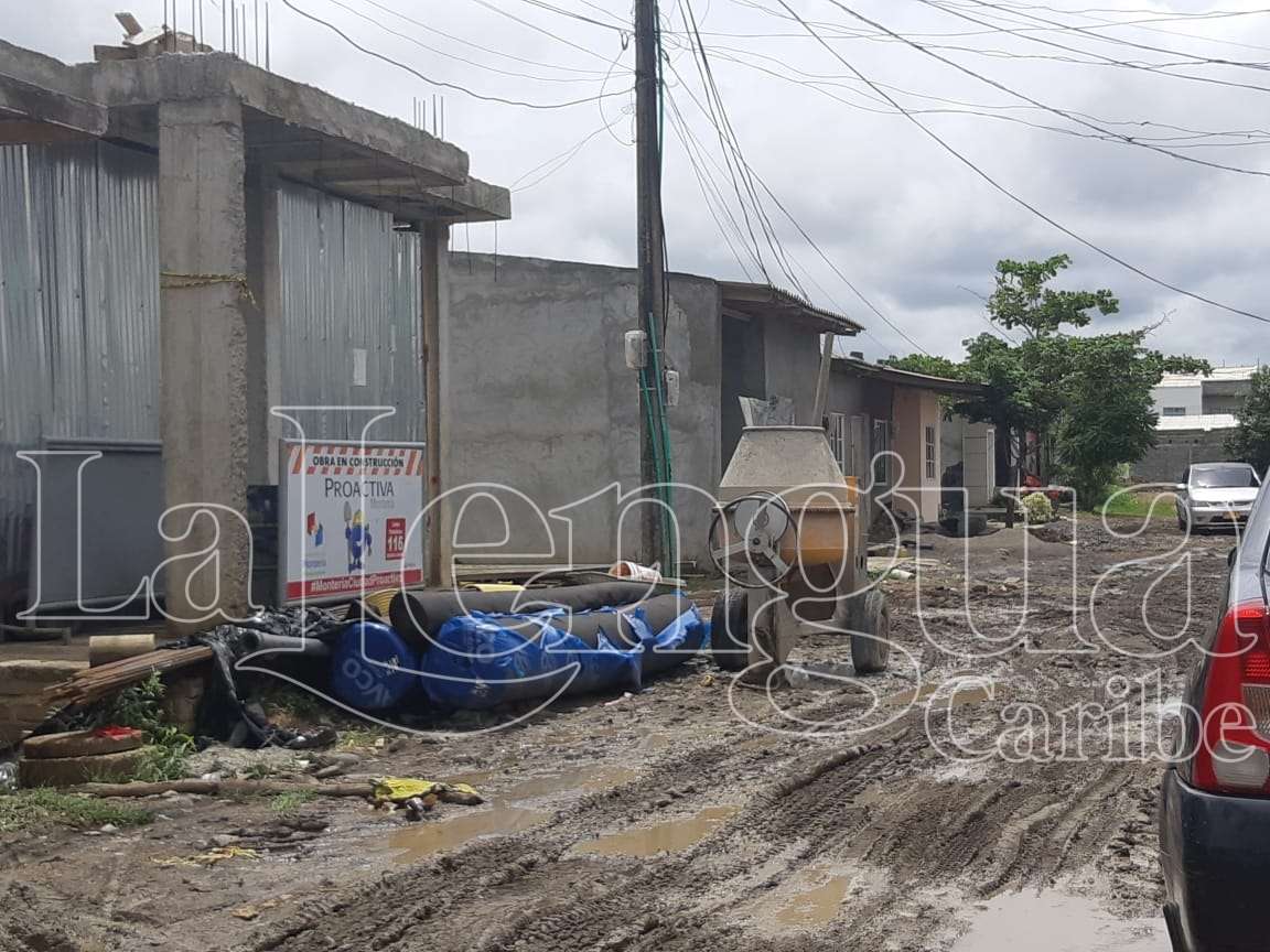 «Una vez termine la instalación de redes en los barrio Rosales de Tacasuán y El Diamante, se procederá a adecuar las vías intervenidas»: Veolia