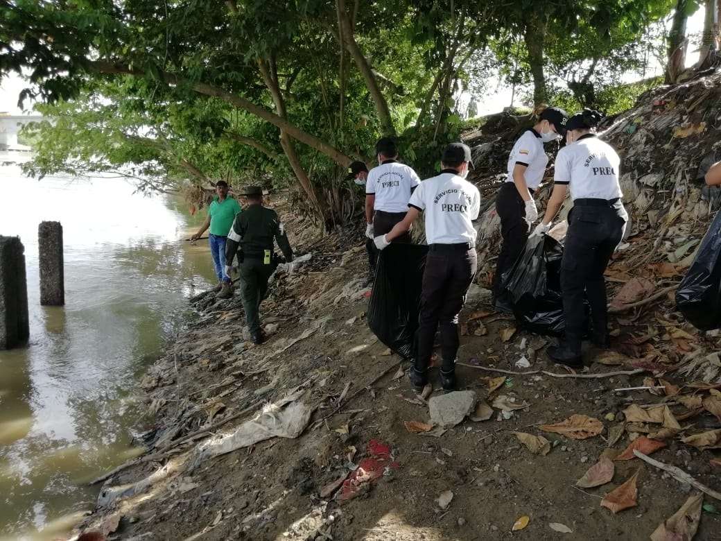 Autoridades realizaron jornada de limpieza en la ribera del río Sinú