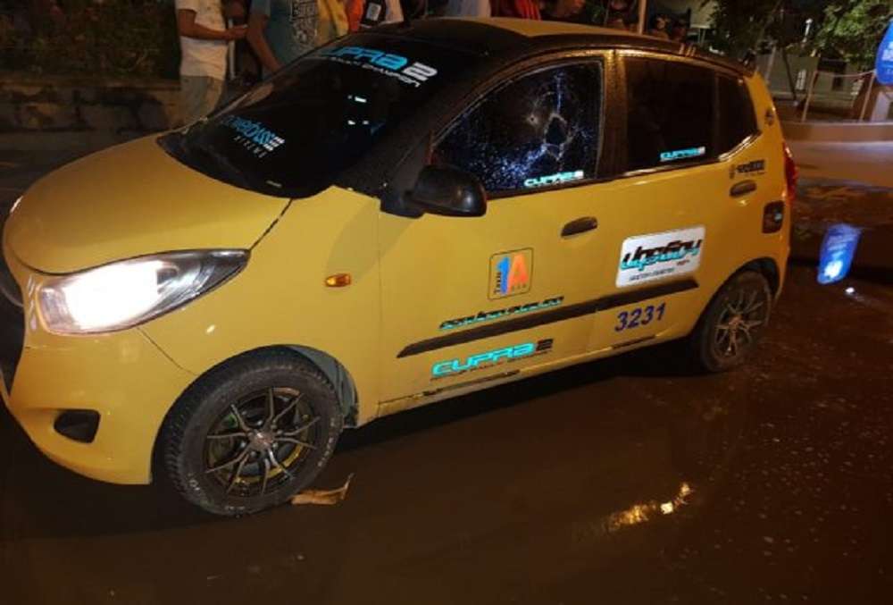 Ladrones balean a taxista que no se dejó atracar