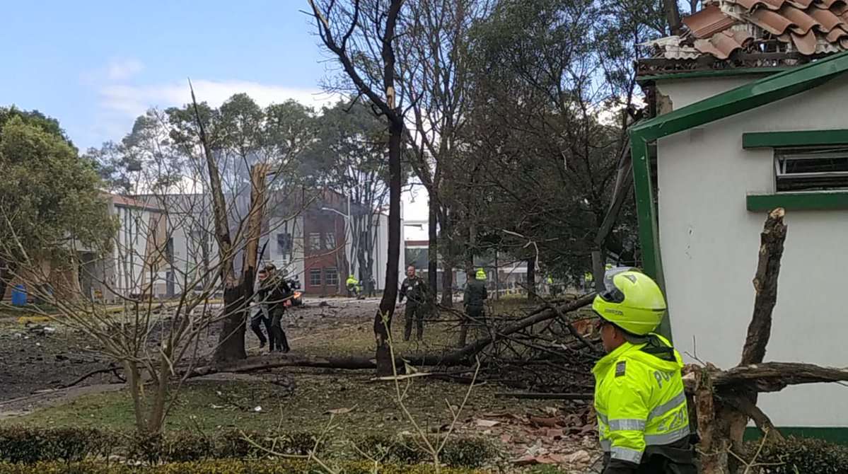 Aumenta a ocho las víctimas mortales de la explosión de carro bomba en la Escuela General Santander