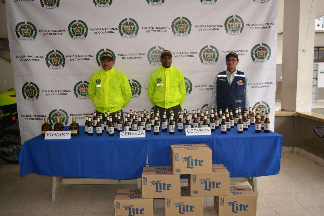 Policía incautó más de 200 botellas de licor adulterado en San Pelayo