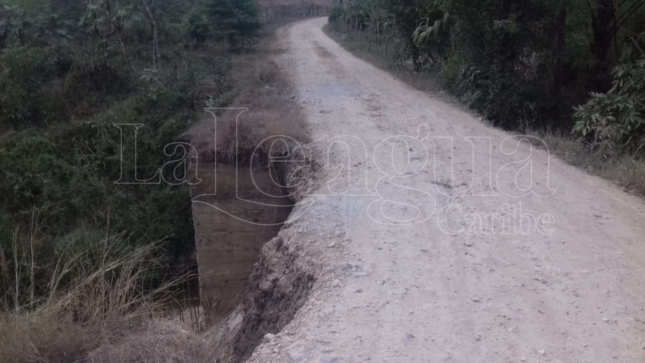 Puente de la vereda El Líbano en Puerto Escondido estaría en riesgo de colapso