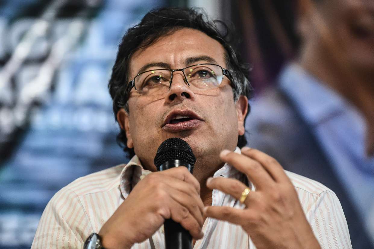 El exguerrillero Gustavo Petro en contravía de lo que quieren los colombianos