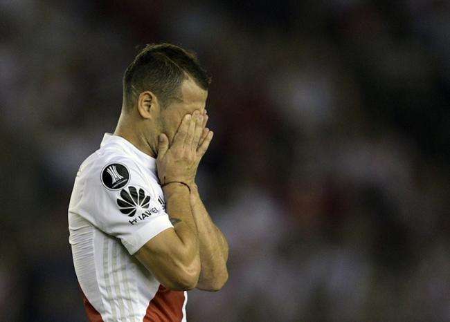 ¡Triste adiós! Rodrigo Mora deja a River Plate y se retira del fútbol