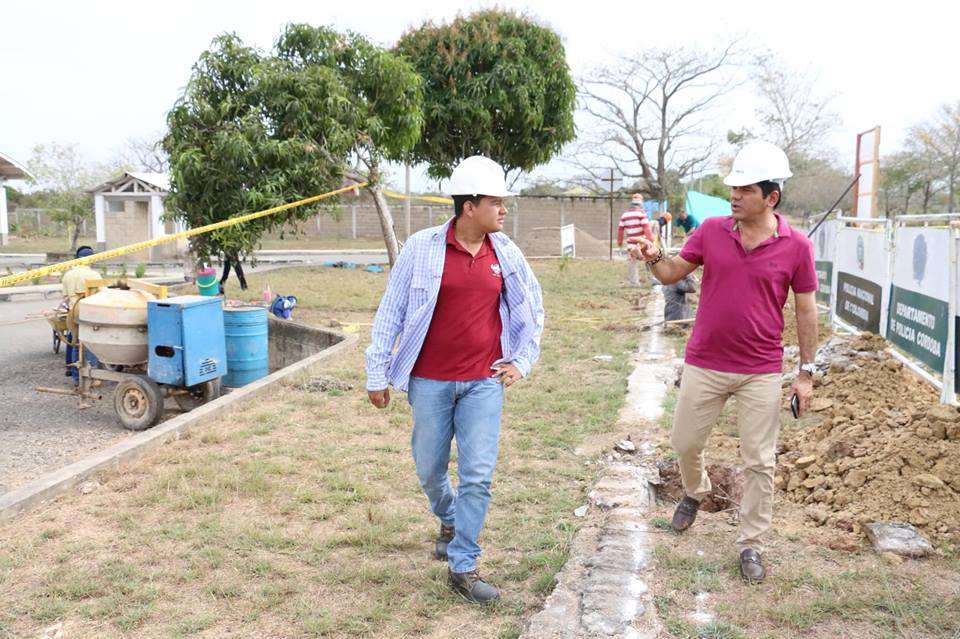 Obras en la estación de carabineros de Sahagún son supervisadas por el alcalde Baldomero Villadiego