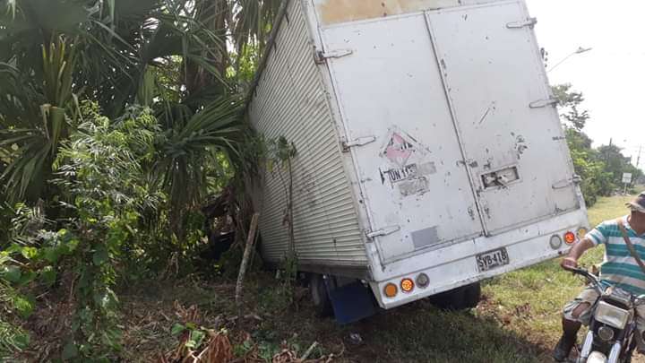 Accidente de tránsito en la vía El Viajano – Pueblo Nuevo