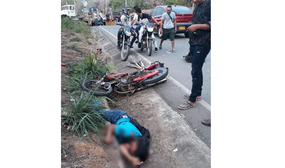 Identifican a hombre que murió tras ser atropellado por tractomula