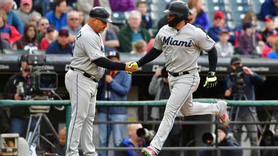 Con jonrón del sincelejano Jorge Alfaro, Marlins venció a Indios en la MLB