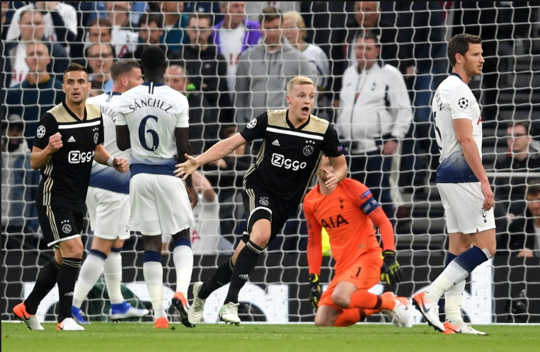 Ajax sigue imparable, derrotó al Tottenham en la ida de ‘semis’ de Champions