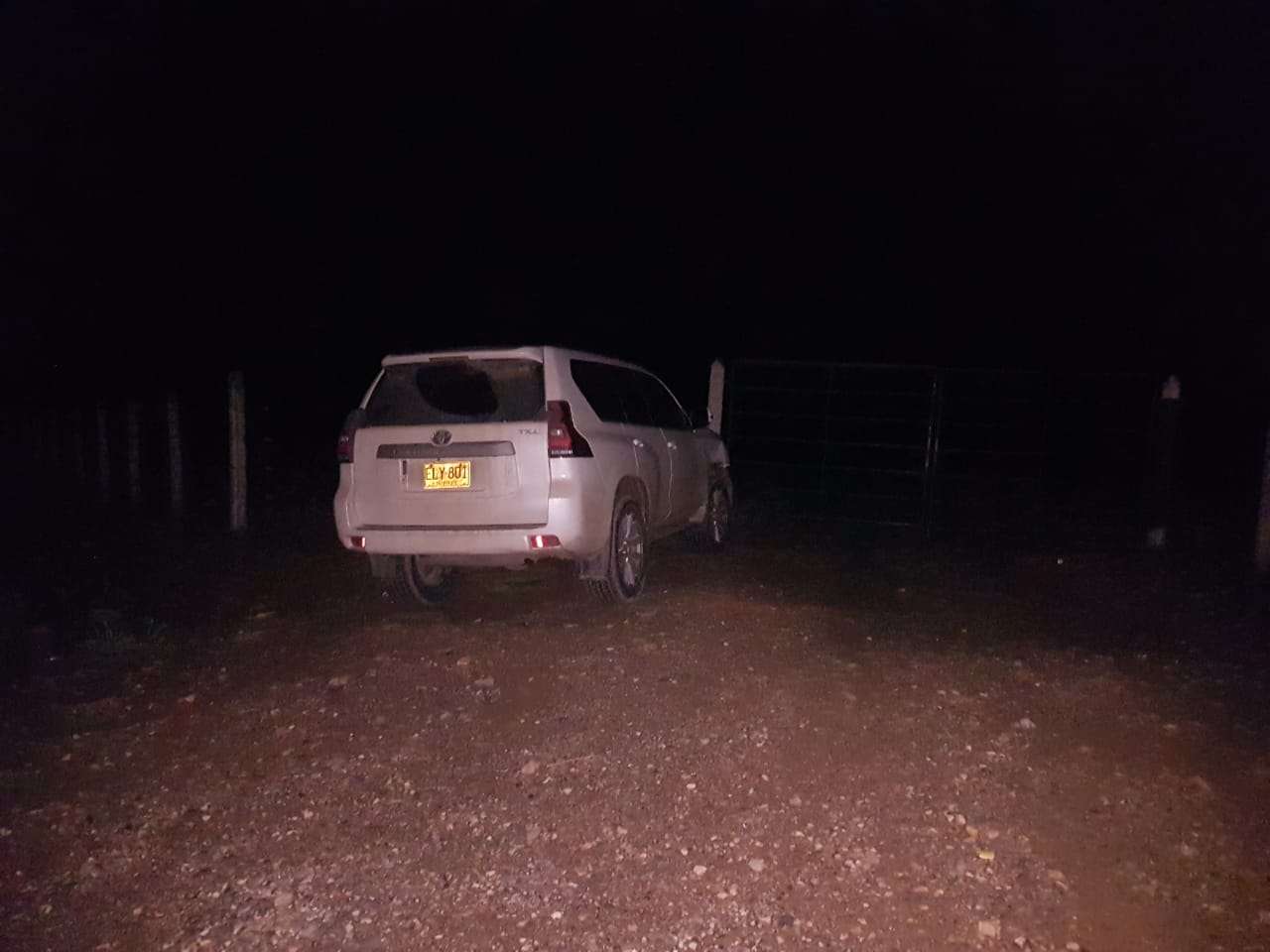 Camioneta que robaron en una residencia del norte de Montería fue abandonada en un paraje solitario