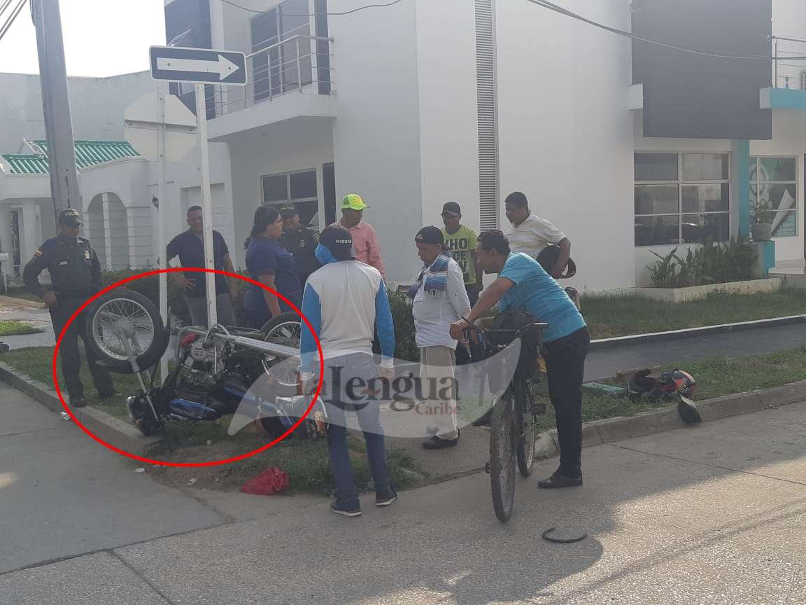 Carro embistió a un motociclista en el barrio La Castellana de Montería
