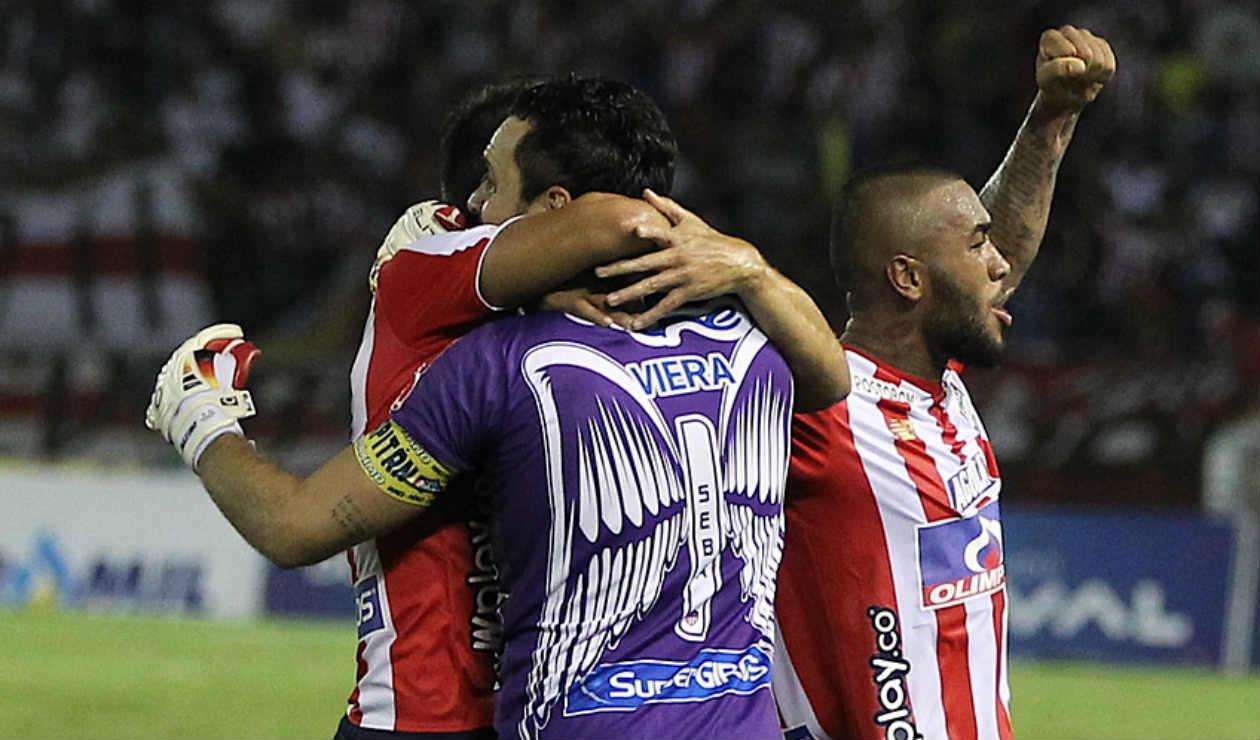 Con golazo de Viera, Junior empató ante Alianza y es virtual clasificado