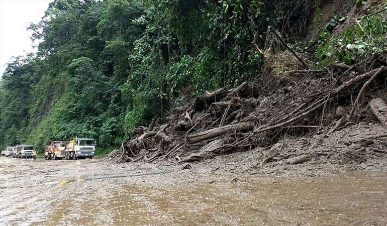 Por deslizamientos, 11 departamentos del país en alerta roja