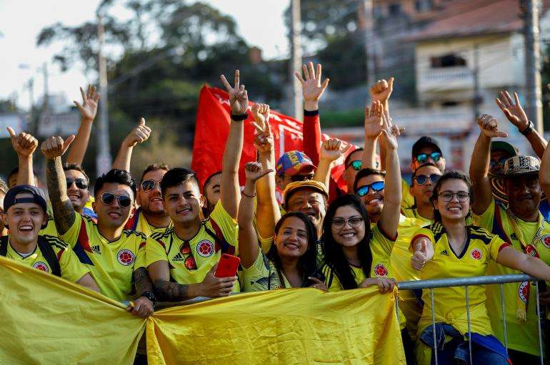 Insólito, hinchas colombianos denuncian estafa masiva de la Conmebol durante el partido ante Catar