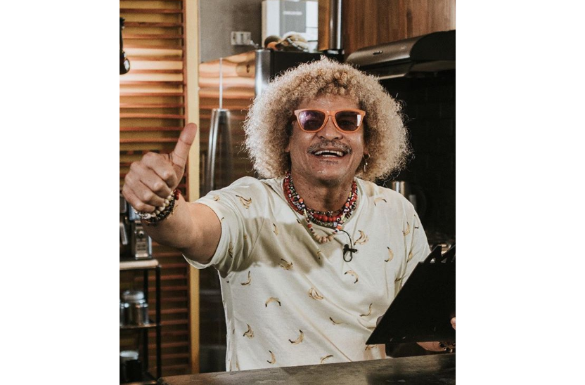 ‘El Pibe’ Valderrama mostró su nuevo y gracioso look