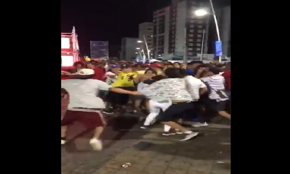 Qué vergüenza, hinchas colombianos se fueron a los puños en Brasil