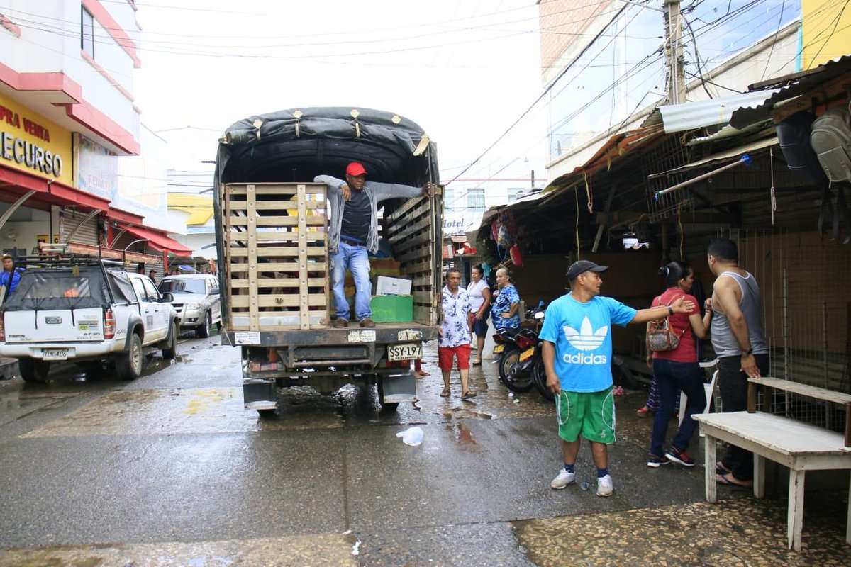 Vendedores de la carrera 2da entre calles 35 y 36 fueron reubicados