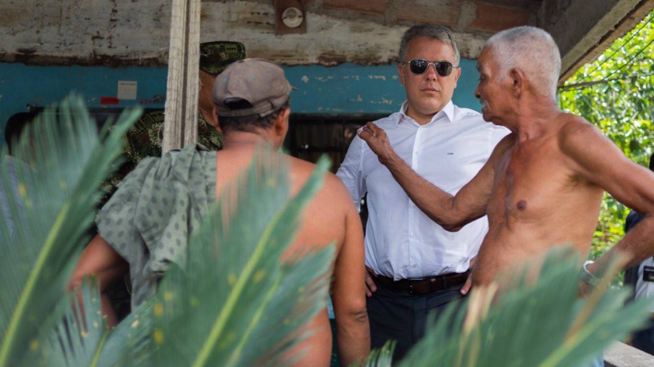 Presidente Iván Duque visitó Tarazá para restablecer orden público tras quema de vehículos