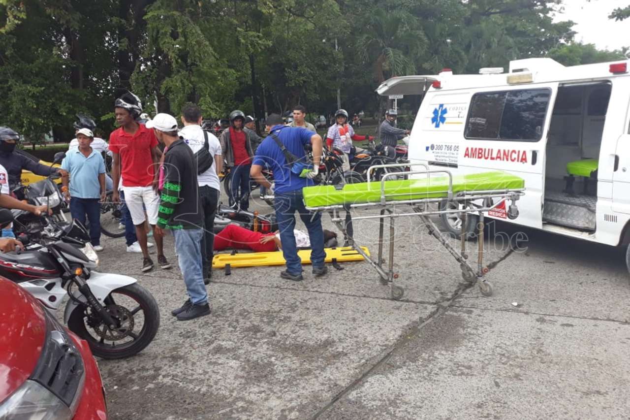 Choque de motocicletas dejó a una mujer herida en Montería