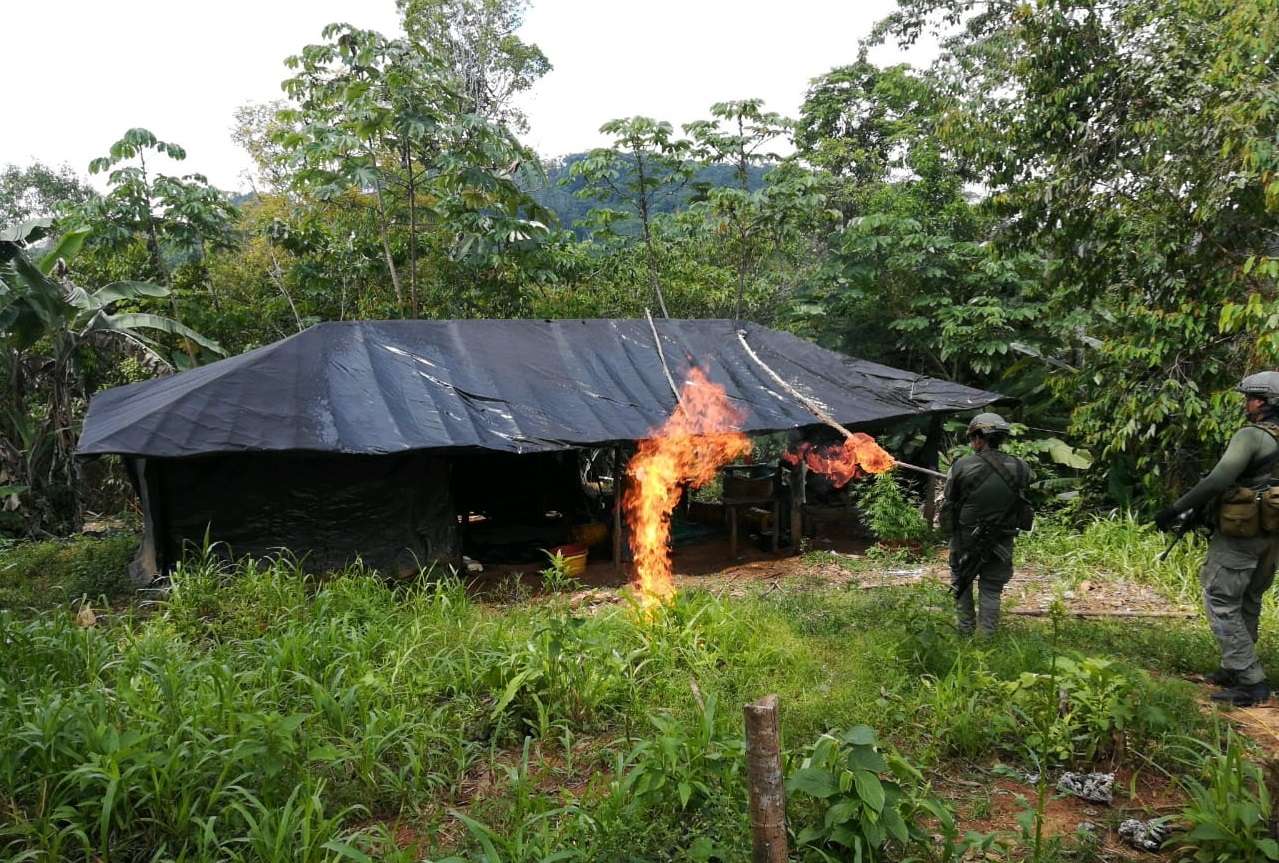 Destruyen laboratorio de base de cocaína en San José de Uré