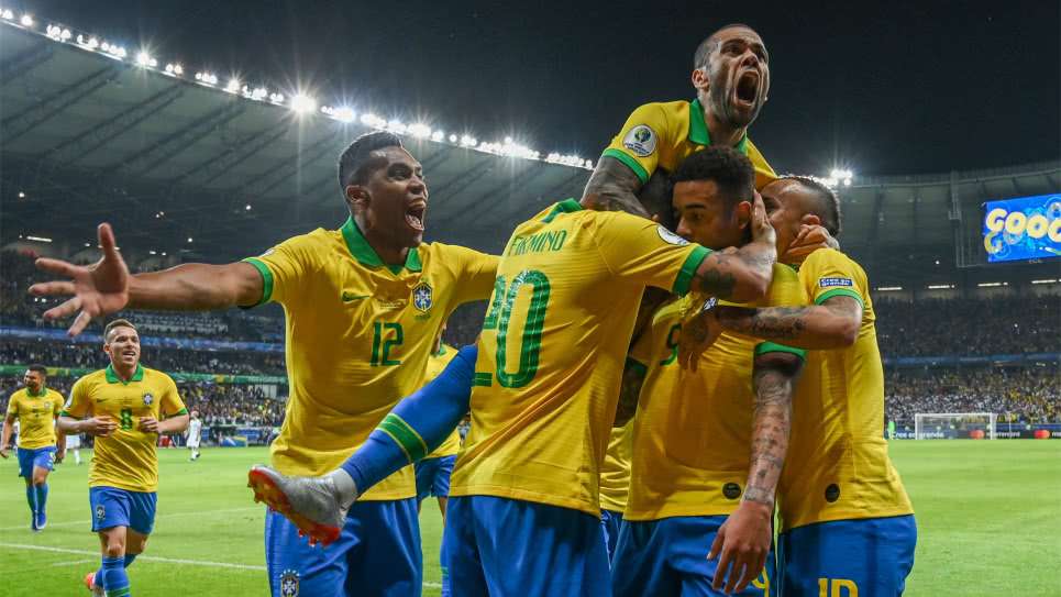 En medio de polémica, Brasil derrotó a Argentina y avanzó a la final de la Copa América