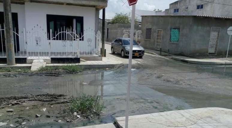 En Mocarí no soportan los malos olores por rebosamiento de aguas negras