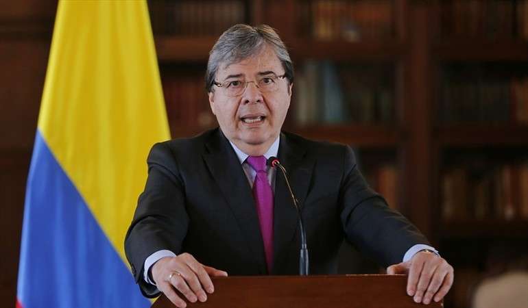 Acusaciones de Maduro contra Uribe fueron rechazadas por el Gobierno de Colombia