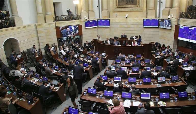 Proyecto de cadena perpetua para violadores y asesinos de niños fue radicado en el Congreso