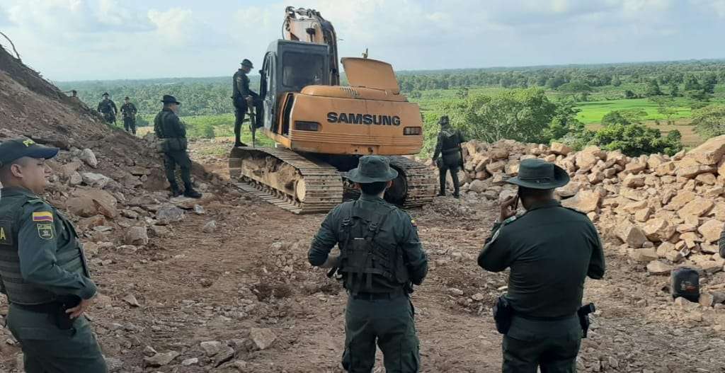 Policía incauta maquinaria utilizada para minería ilegal en Córdoba