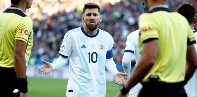 Oficial: Messi sancionado por tres meses y millonaria multa con Argentina tras ‘tirarle’ a la Conmebol