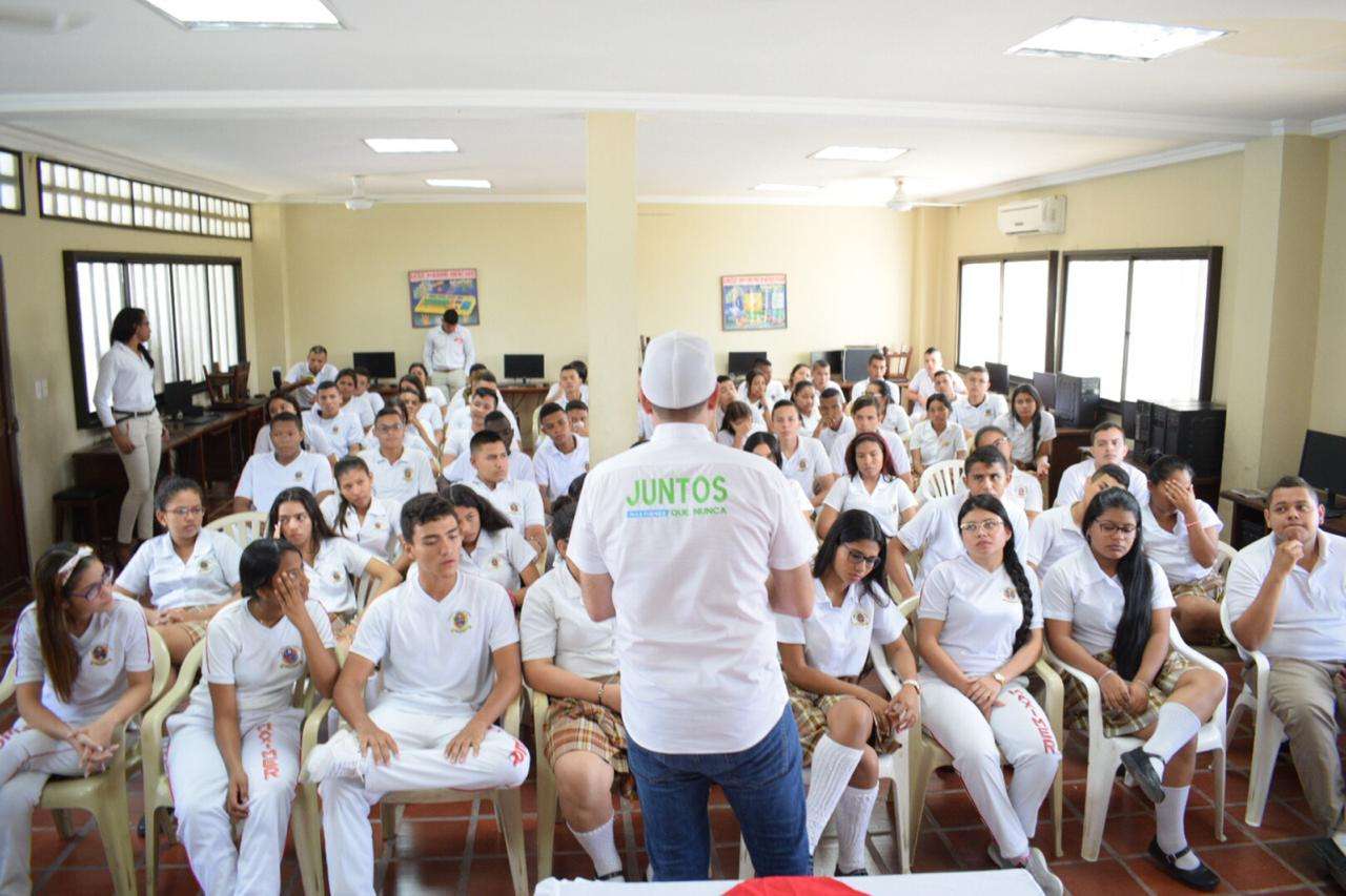 Para Salin Ghisays la educación es prioridad y para este tema tiene propuestas visionarias