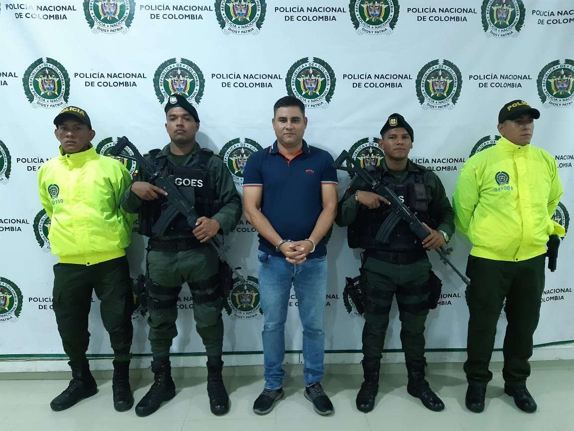 Como pedro por su casa andaba el hermano de ‘Otoniel’ en un centro comercial de Montería