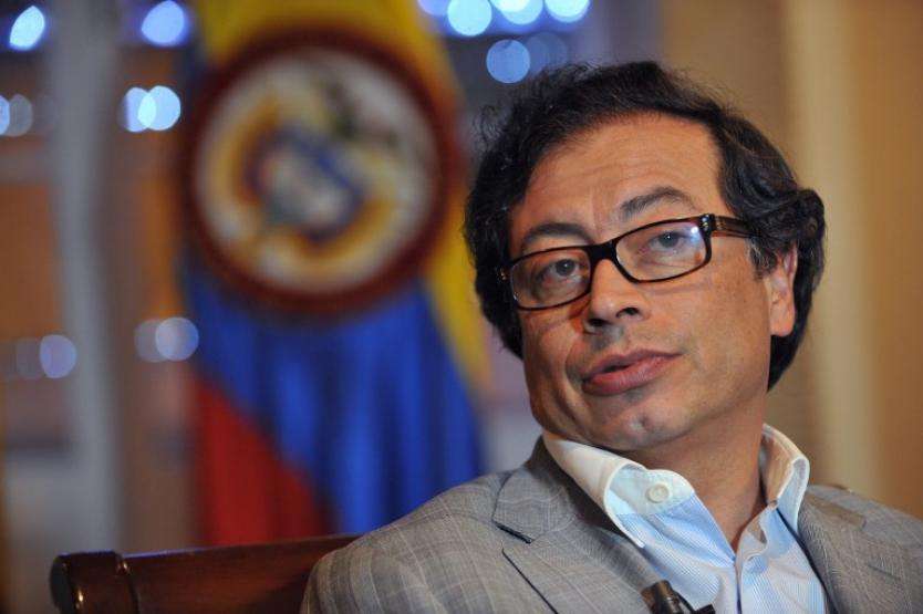 A través de las redes rechazan «deslealtad política» de Gustavo Petro e invitan a lanzarle huevos en escenarios de campañas