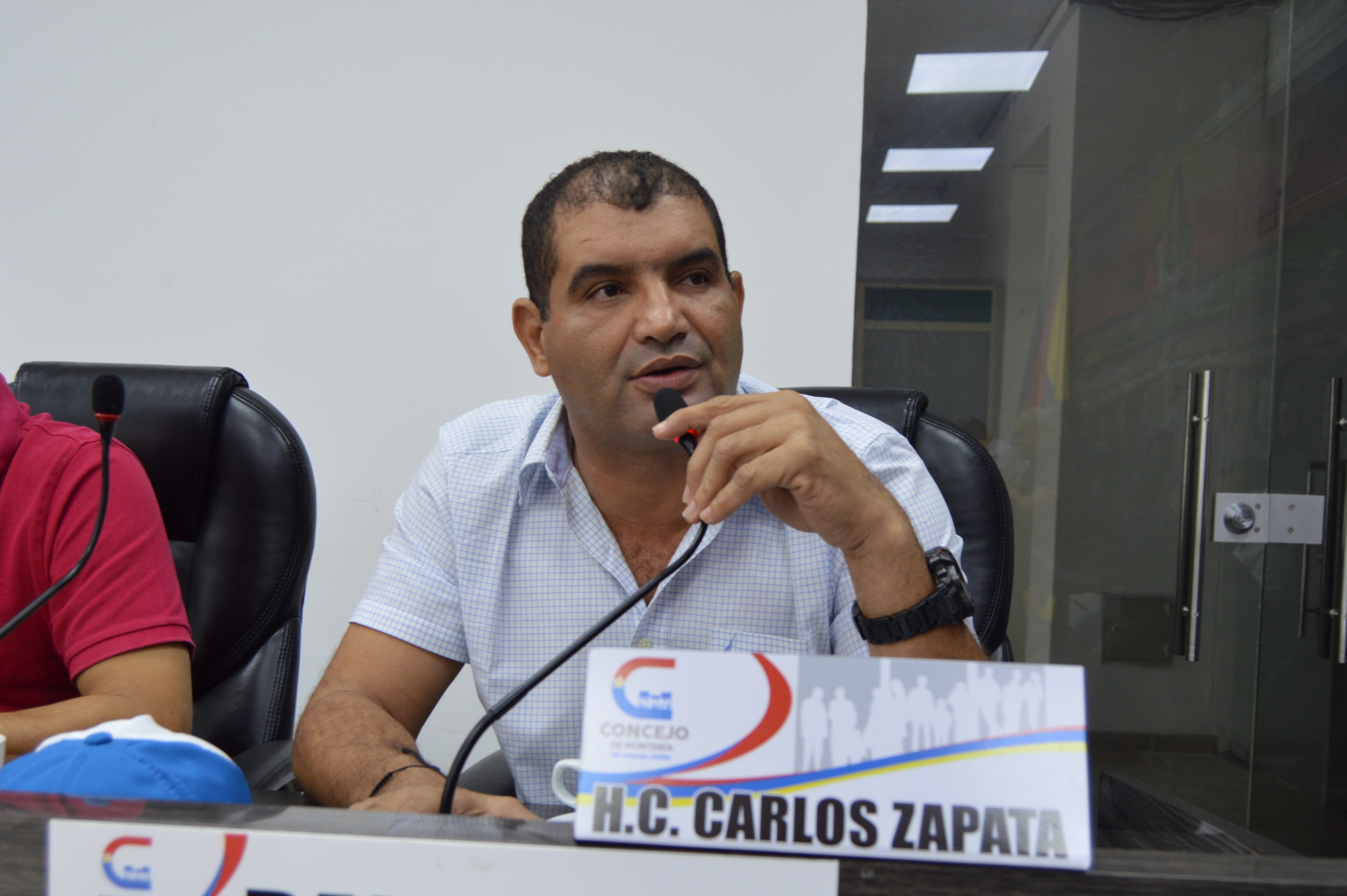 El concejal Carlos Zapata denunciará ante la Fiscalía irregularidades en la obra del puente El Asilo