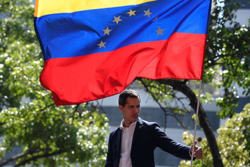 Guaidó asegura que en Venezuela existe una dictadura que ampara a los grupos criminales