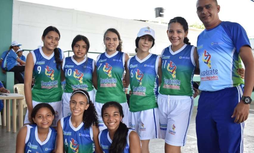 Selección de Baloncesto Femenina de La Salle Montería avanzó a la fase Nacional de los Intercolegiados