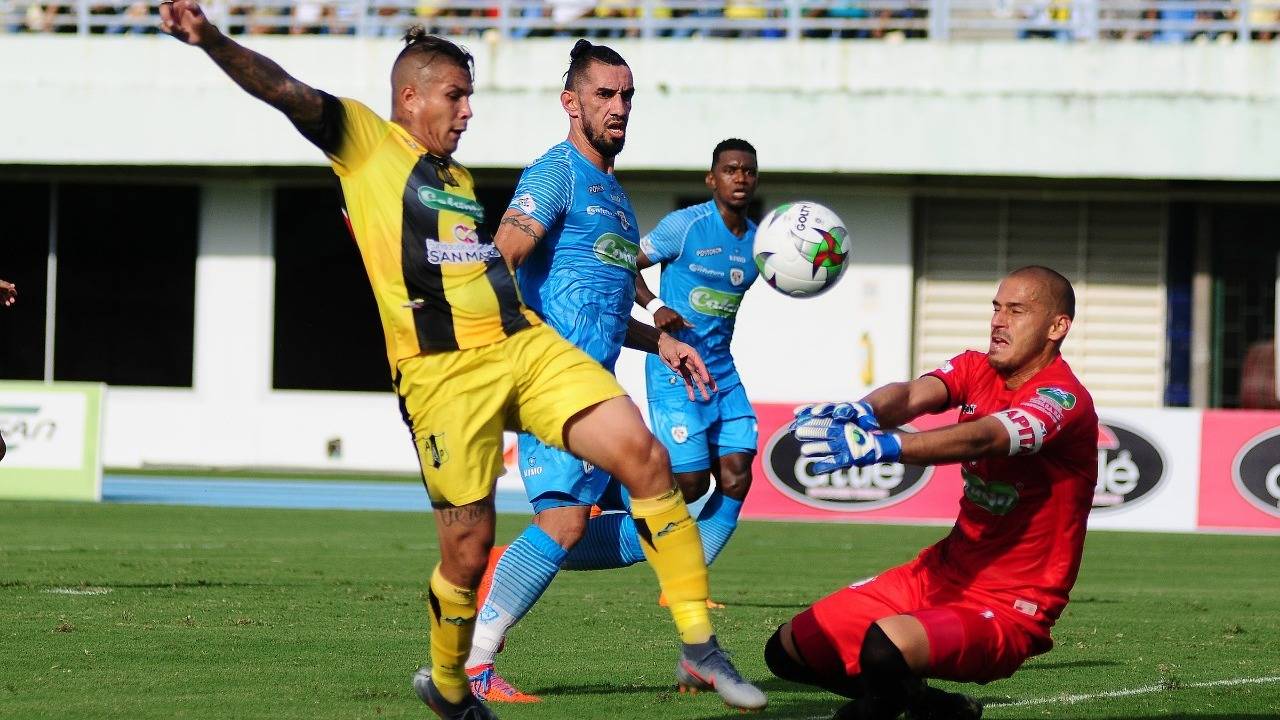 Jaguares volvió a perder y tiene un pie en la B