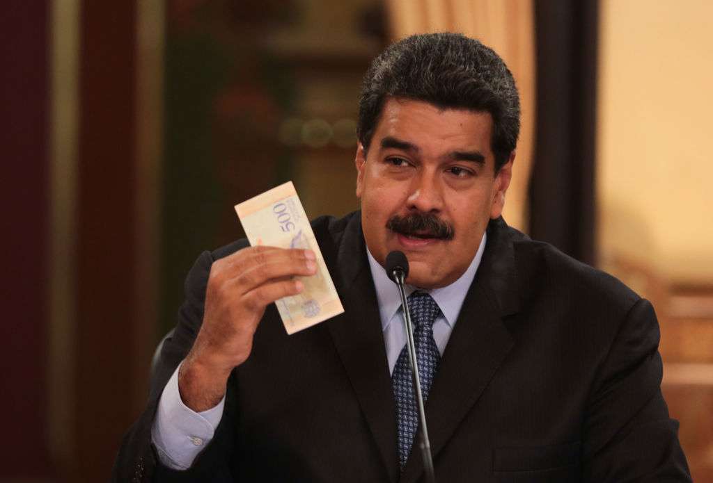 Gobierno de Nicolás Maduro aumentó en un 375 % el salario mínimo legal en Venezuela