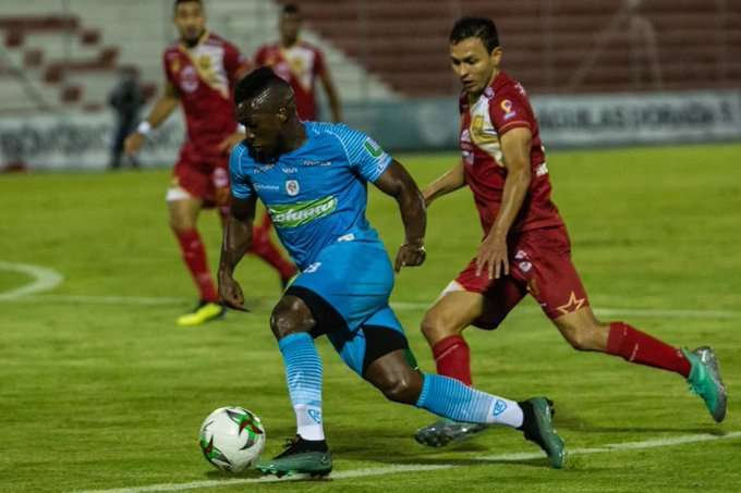 Jaguares va de goleada en goleada y el descenso al asecho