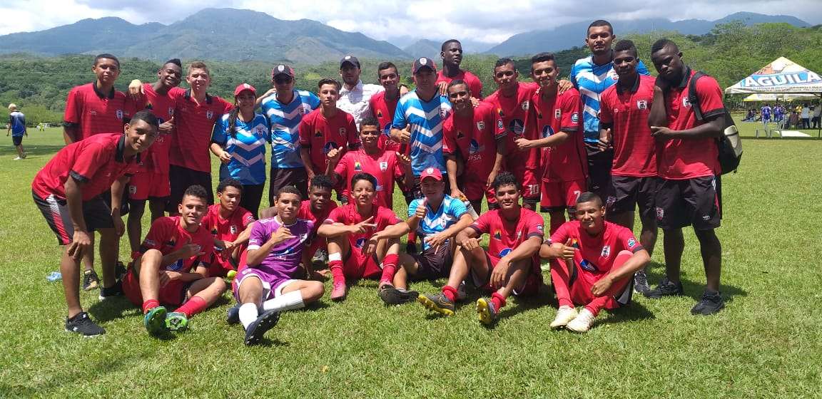 Los toros siguen imparables: Unión San Jorge clasificó a octavos de final del Torneo Internacional Las Américas