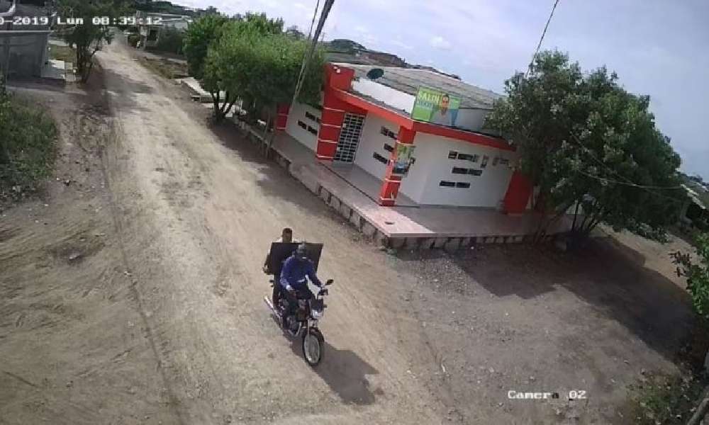 Qué inseguridad, a plena luz del día se robaron un televisor en el barrio Villa Caribe de Montería