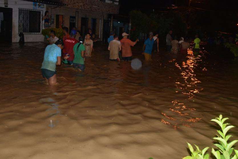 Cerca de 8 mil damnificados en Apartadó por desbordamiento de río