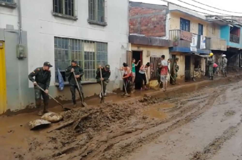 Un muerto tras fuerte avalancha en Matecaña